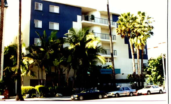 Beverly Hills Towers in Los Angeles, CA - Building Photo - Building Photo