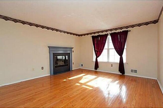 277 Prestwick Way in Edison, NJ - Foto de edificio - Building Photo