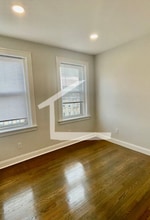 36 Queensberry St, Unit 28 #15 in Boston, MA - Foto de edificio - Building Photo