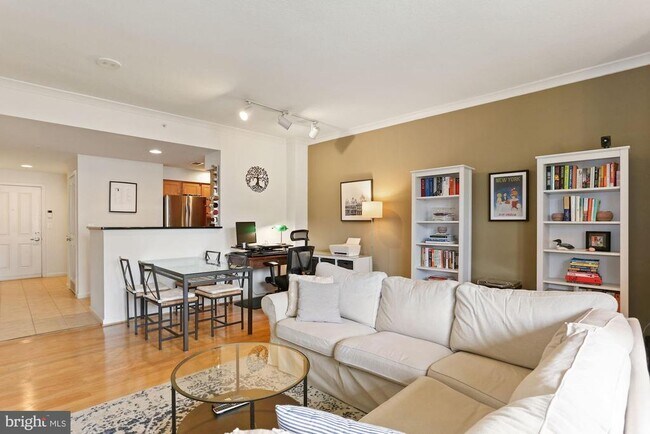 property at 2220 Fairfax Dr
