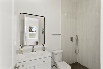 1648 Colusa Ave in Davis, CA - Foto de edificio - Building Photo