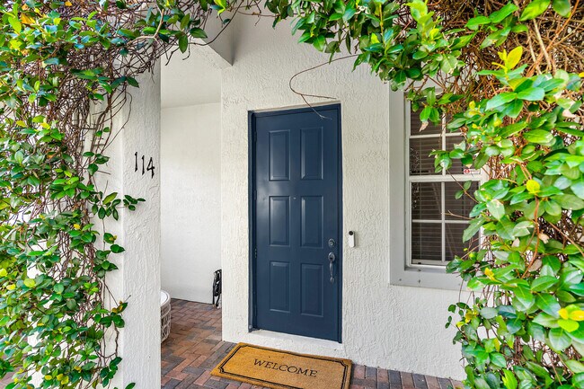 114 Evergrene Pkwy in Palm Beach Gardens, FL - Building Photo - Building Photo