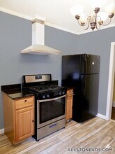 12 Glenville Ave, Unit 2 in Boston, MA - Building Photo - Building Photo