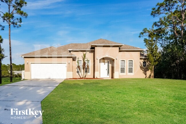 property at 2655 Palomar Ave SE