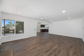 5417 W Slauson Ave in Los Angeles, CA - Building Photo - Building Photo