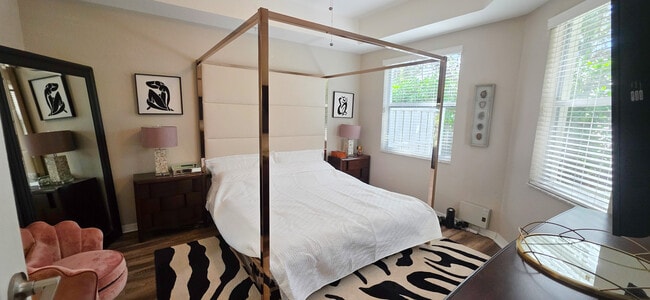 1355 Mariposa Cir in Naples, FL - Building Photo - Building Photo