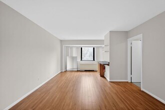 3701 Connecticut Ave NW in Washington, DC - Building Photo - Building Photo