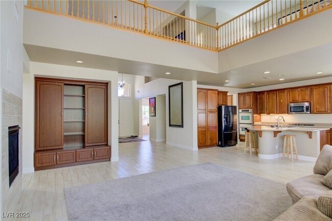 property at 8925 Monte Oro Dr