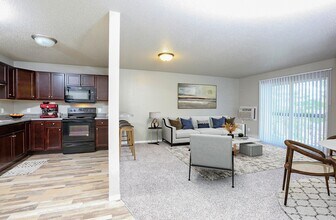 Washington Heights Apartments in Sioux Falls, SD - Building Photo - Building Photo