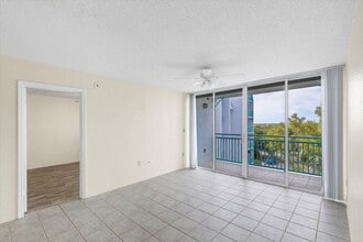 3675 Seaside Dr in Key West, FL - Building Photo - Building Photo