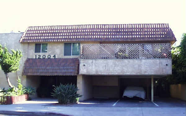 12004 Kling St in North Hollywood, CA - Building Photo - Building Photo