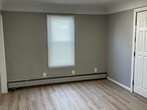 2175 Ridgemont Rd in Grosse Pointe Woods, MI - Building Photo - Building Photo