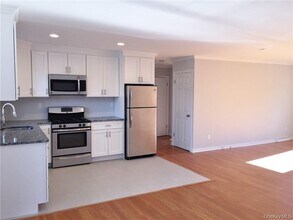 155 Shear Hill Rd in Mahopac, NY - Building Photo - Building Photo