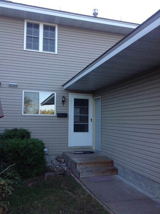144 Maine St N in Bayport, MN - Building Photo