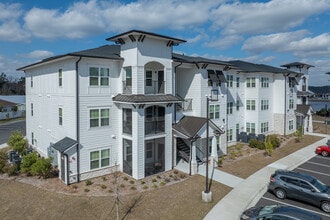Vintage Brunswick Apartments in Brunswick, GA - Foto de edificio - Building Photo