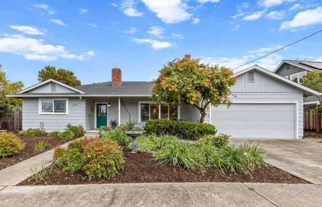 1833 El Camino Way in Santa Rosa, CA - Building Photo - Building Photo