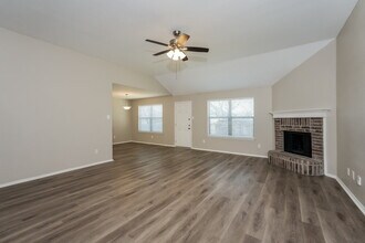 1024 Brown Crest Rd in Burleson, TX - Building Photo - Building Photo