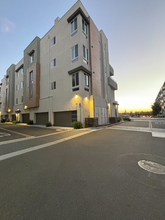 45248 Navigation St in Fremont, CA - Foto de edificio - Building Photo