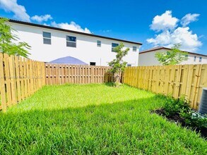 12628 NW 23rd Pl in Miami, FL - Building Photo - Building Photo