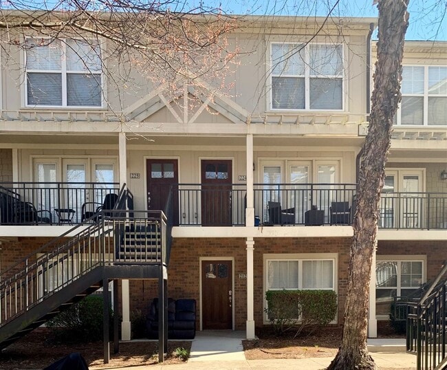 property at 833 Old Greenville Hwy