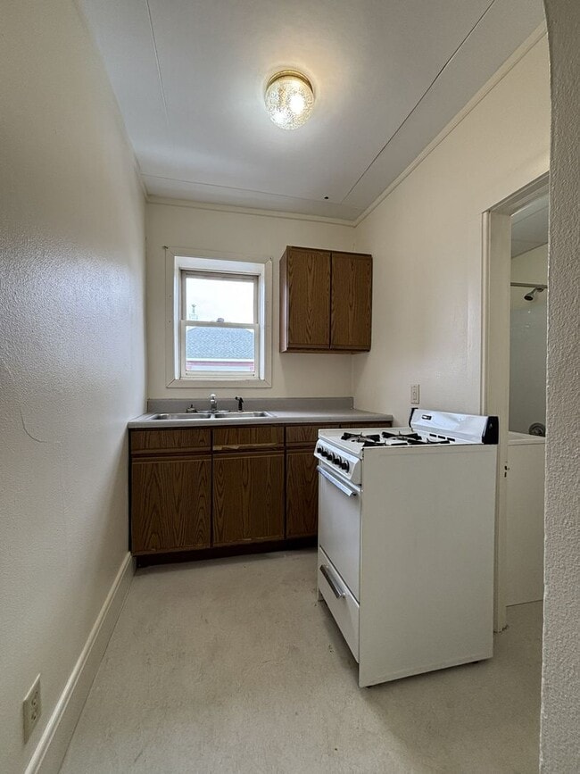 117 N Main St in Aberdeen, SD - Building Photo - Building Photo