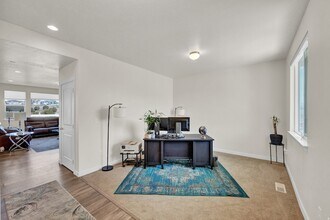 4586 W Thorley Dr in Herriman, UT - Foto de edificio - Building Photo