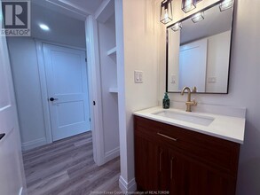 1748 Hall Ave in Windsor, ON - Building Photo - Building Photo