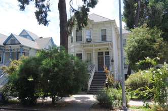 1310-1314 D St in Sacramento, CA - Building Photo - Building Photo