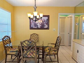 1280 NW 43rd Ave, Unit 205C in Lauderhill, FL - Building Photo - Building Photo