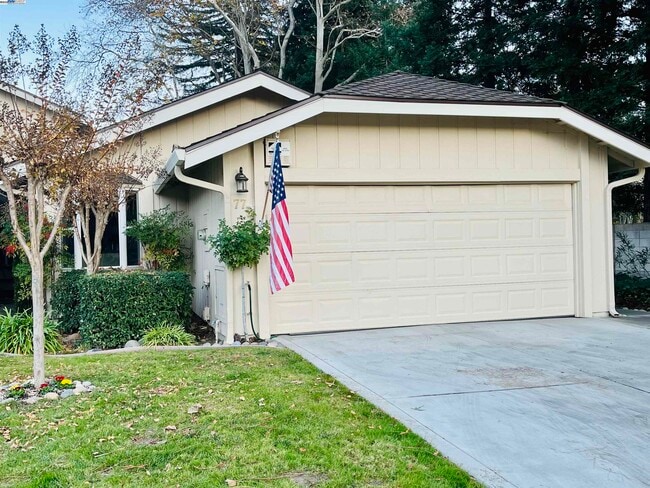 property at 77 Tweed Ln