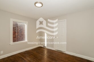 5766 3 Mile Dr in Detroit, MI - Building Photo - Building Photo