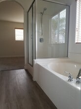 13746 Gateway View Dr in El Cajon, CA - Building Photo - Building Photo