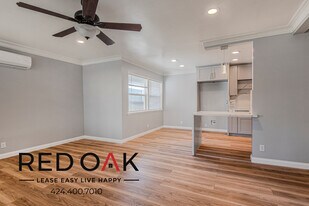 7528 Norton Ave in West Hollywood, CA - Building Photo