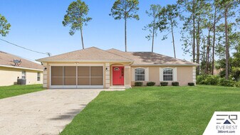 30 Red Mill Dr in Palm Coast, FL - Building Photo