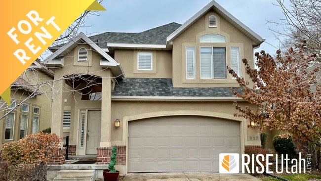 property at 927 E Montana Vista Ln