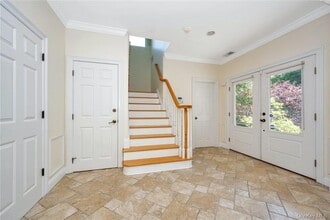 696 Ridgeway in White Plains, NY - Building Photo - Building Photo