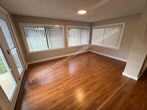 106 Parkview Dr in Mountain Home, AR - Building Photo - Building Photo