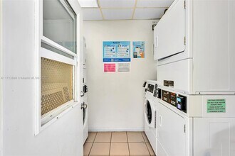 5800 NE 22nd Way in Fort Lauderdale, FL - Building Photo - Building Photo