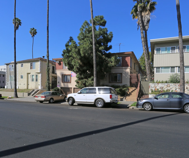 351 S Mariposa Ave in Los Angeles, CA - Building Photo - Building Photo