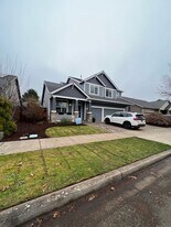 881 Throne Dr in Eugene, OR - Building Photo