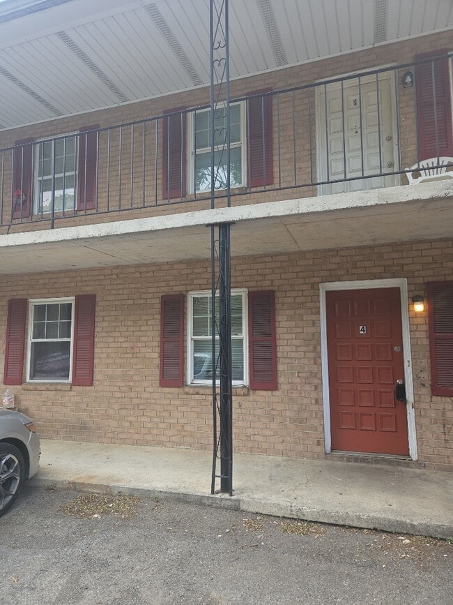 812 Westside Blvd NW, Unit 4