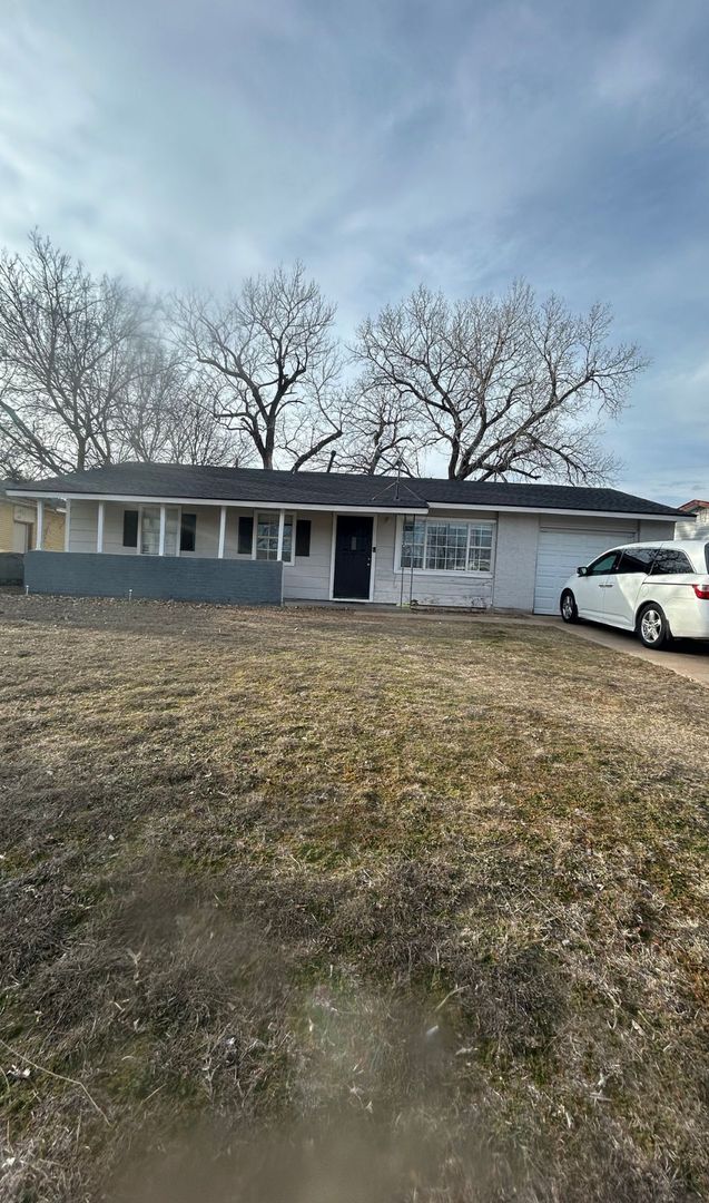 property at 2804 NW Ozmun Ave