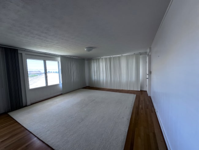 property at 954 Alewa Dr