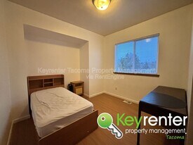 7630 S Yakima Ave in Tacoma, WA - Building Photo