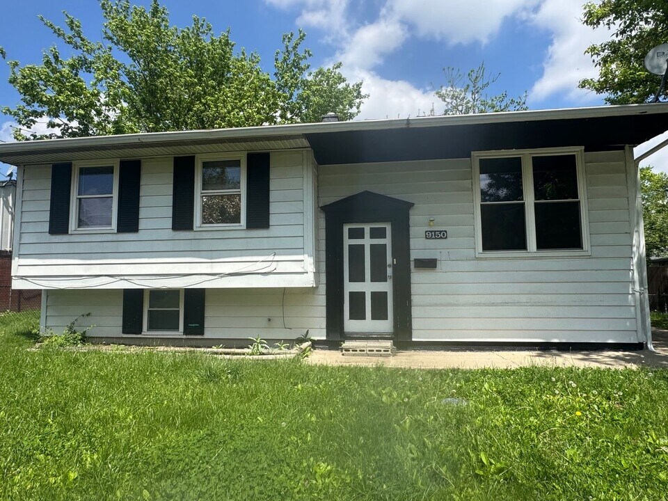 4 Bedroom Split Foyer on East Side in Indianapolis, IN - Building Photo