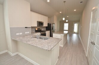 8230 Blue Fish Dr in Cypress, TX - Building Photo - Building Photo