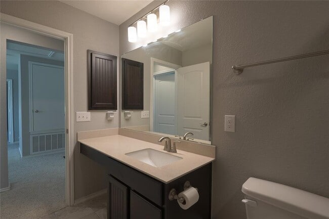 404 Kaden Prince Dr in Pflugerville, TX - Building Photo - Building Photo