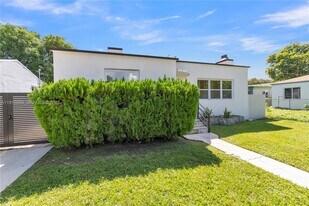 774-774 NW 49th St in Miami, FL - Building Photo