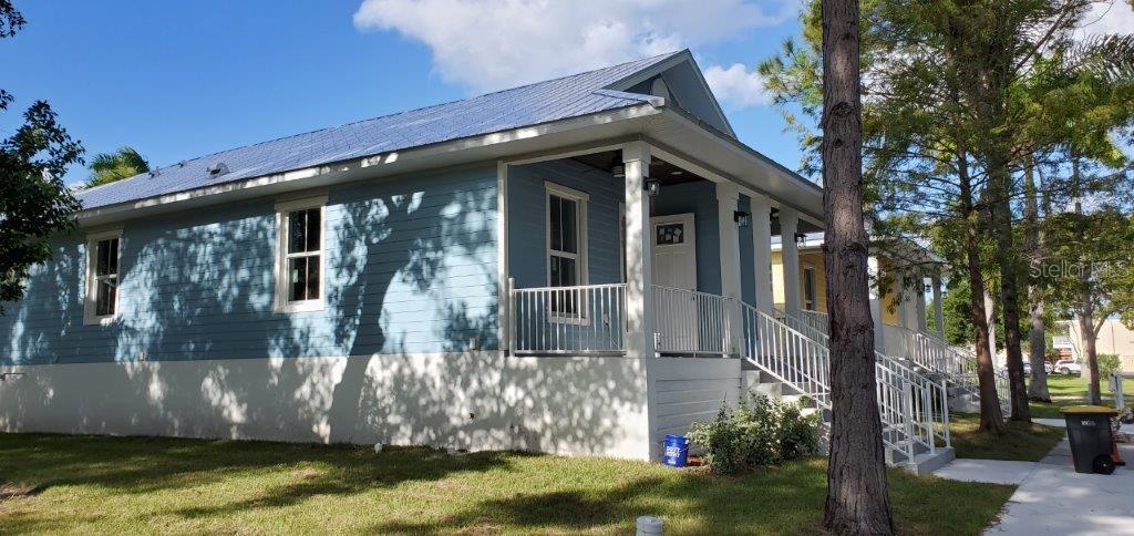 604 Trabue Ave in Punta Gorda, FL - Foto de edificio