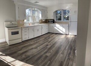 1240 Manor St, Unit 2 in Columbia, PA - Building Photo - Building Photo